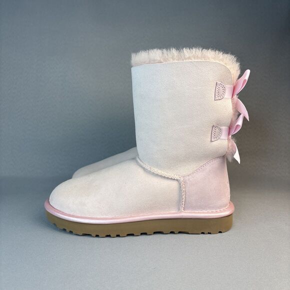 New Women's 7 UGG Boots Bailey Bow Seashell Pink Metallic Extremely Rare Retired - Picture 4 of 16
